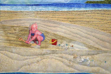 Juli_Beach_sm_det.JPG (103343 bytes)